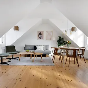 Sanders Saint - Loft One-bedroom By The Charming Canals Apartment